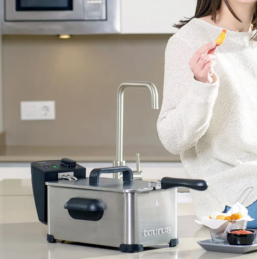 Friteuse Taurus Professional 3L 2000W en acier inoxydable brossé