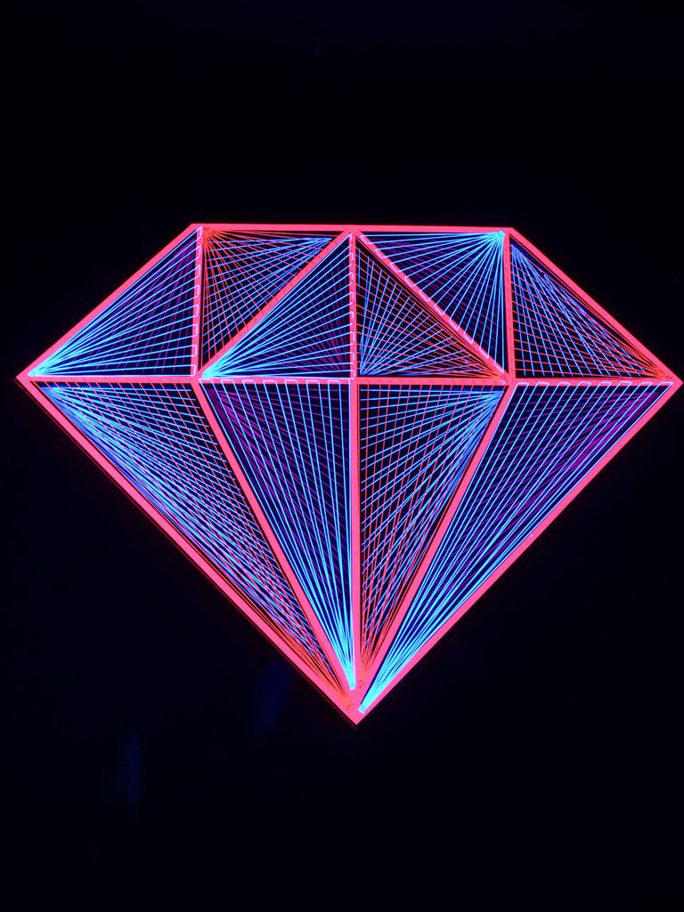 PSYWORK Schwarzlicht 2D StringArt Diamant "Pink Diamond", Produktbild 