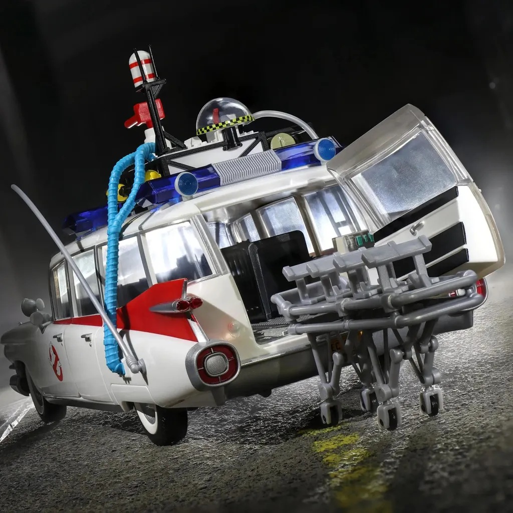 Véhicule de collection Ecto-1 Ghostbusters 1984 Hasbro 1/18 - 6