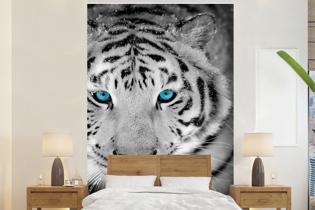 MuchoWow Fototapete für Wohnzimmer oder Schlafzimmer Wandtapete Vinyl Motivtapete Tiger - Kopf - Augen - 155x240 cm - Tapete