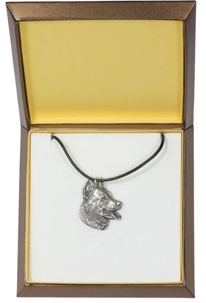 Collier chien Berger de Beauce Art-Dog médaillon argenté en coffret cadeau
