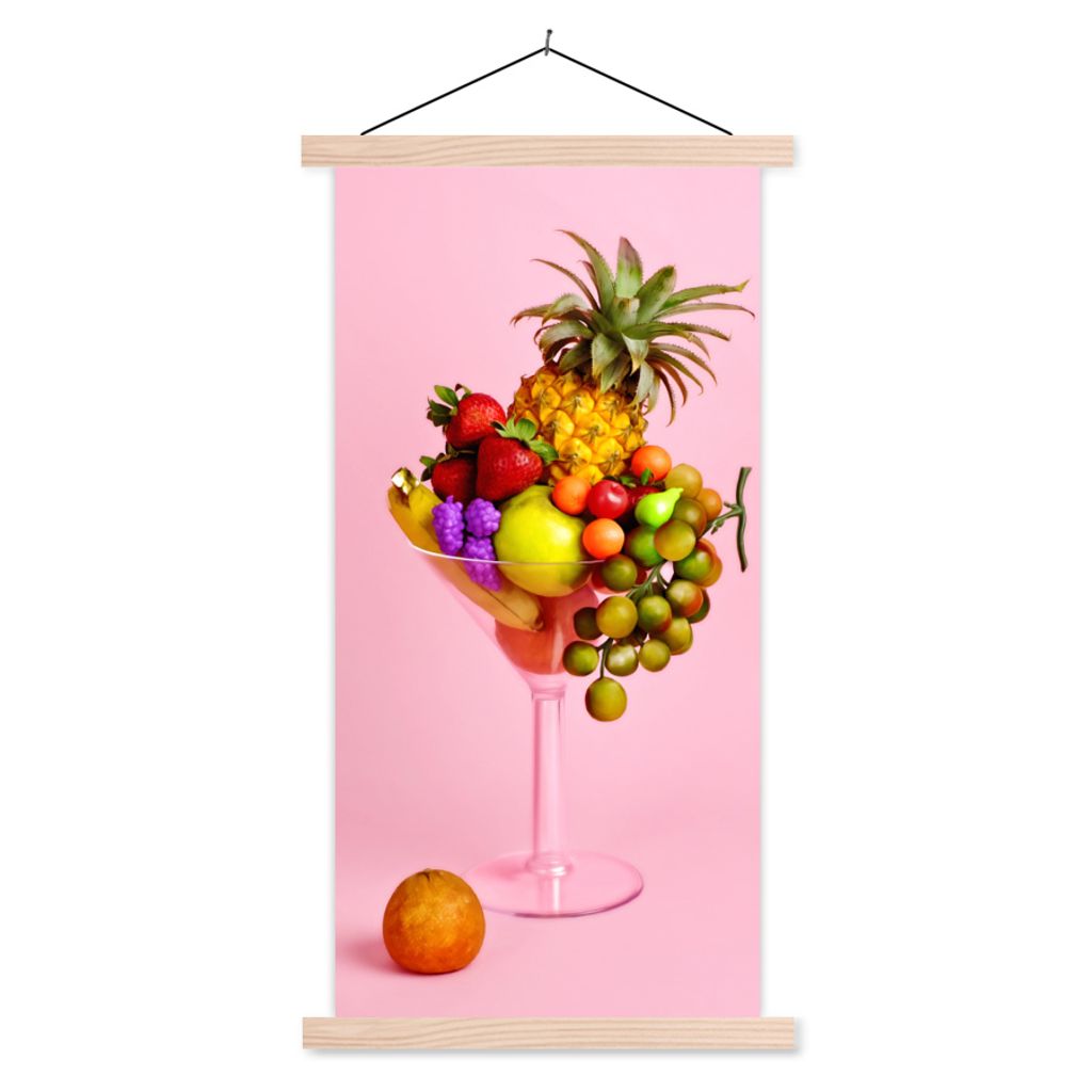 MuchoWow Textilposter Obst - Cocktail - Martini Glas 40x80 cm mit holzfarbenen Rahmen - Wohnzimmer