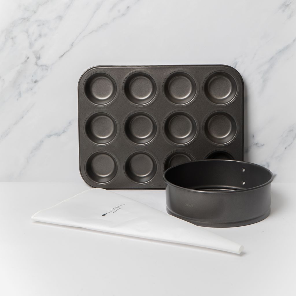 Master Class Backformen Set Antihaftbeschichtet Springform, runde Backform, 12-Loch-Backform und 40 cm langer wiederverwendbarer Spritzbeutel