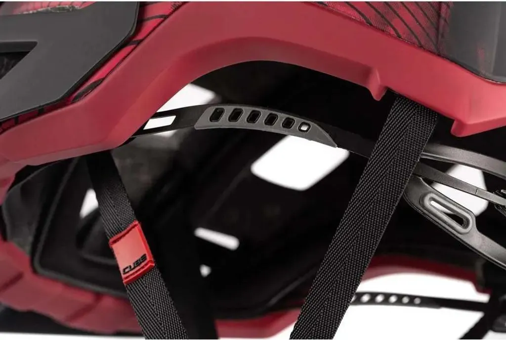 Casque Cube Badger Rouge M avec Ventilation Optimisée et Design Ergonomique - 3