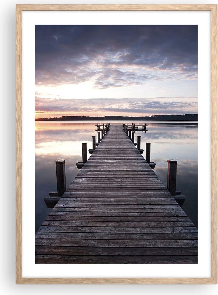 Gerahmtes Poster - Rahmen in heller Eiche - Fußgängerbrücke See Sonnenuntergang Abend - 50x70 cm - Wand Bild - Wanddeko - Wandbilder - Wandposte...