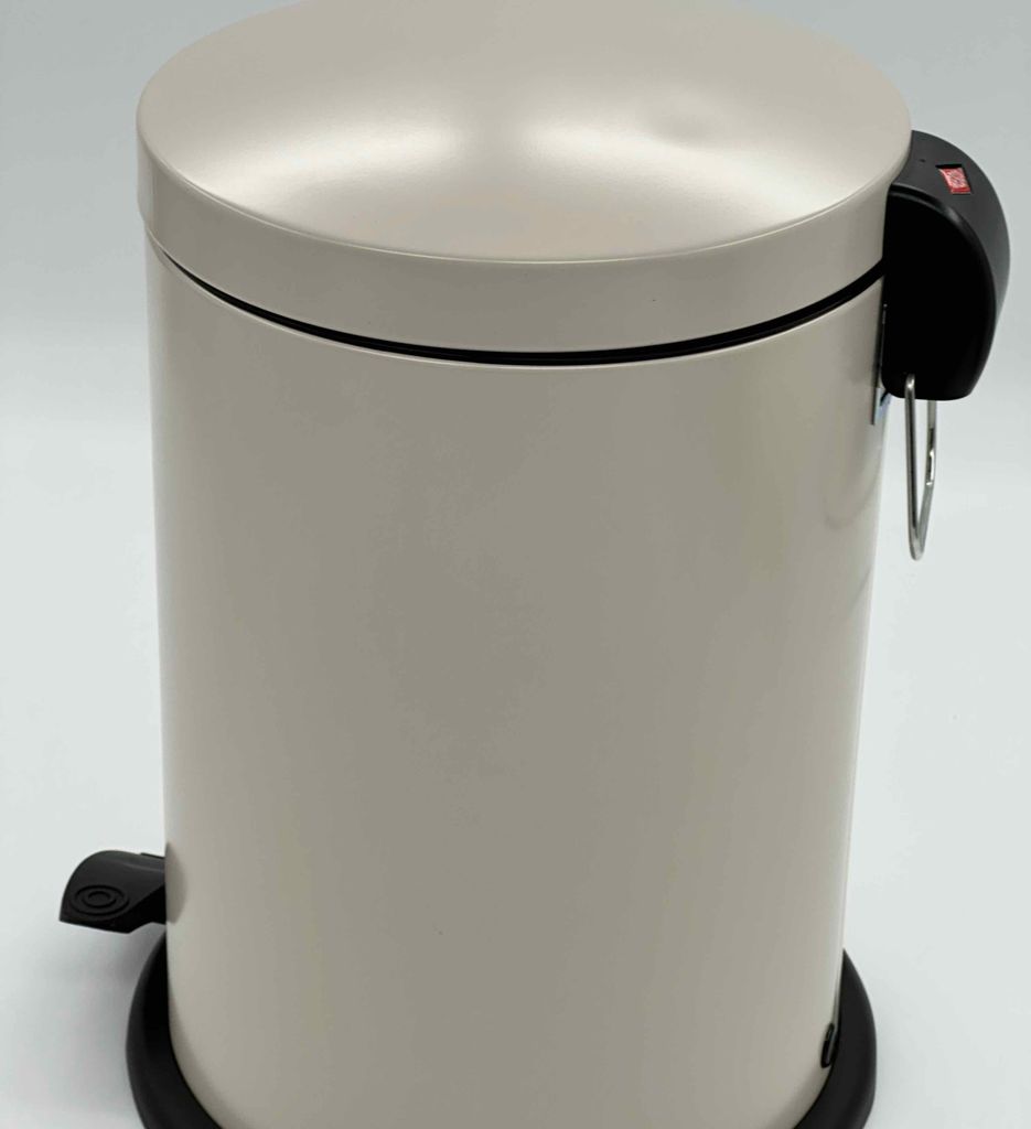 WESCO Tretabfallsammler 116 in SAND MATT mit Fußtritt und Produktbild 6