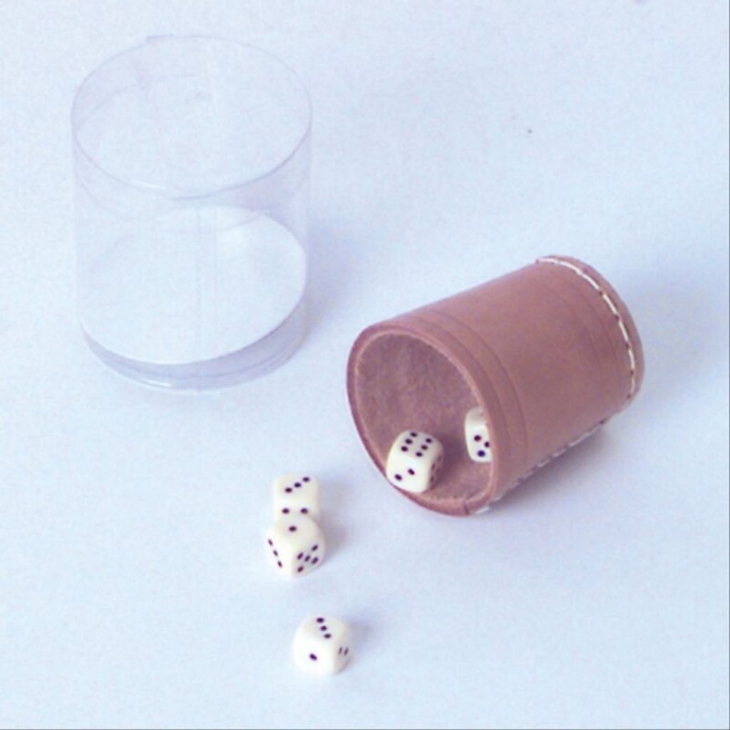 Gobelet à cubes en cuir nat. 5 cm+6 cubes, 1set Image du produit 