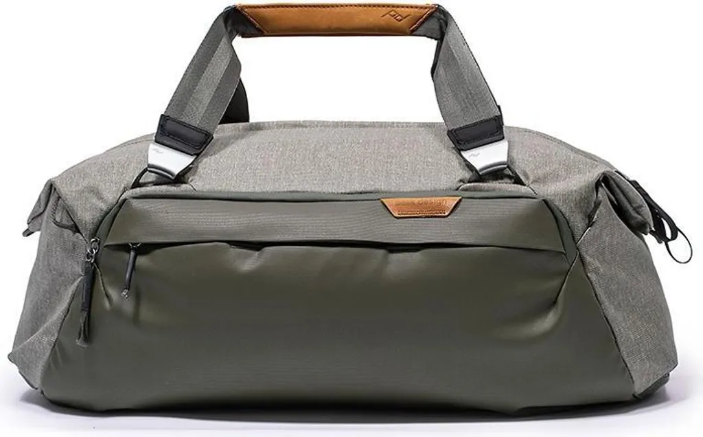 Optimisez vos bagages avec le sac Peak Design 35L - Fini le désordre !