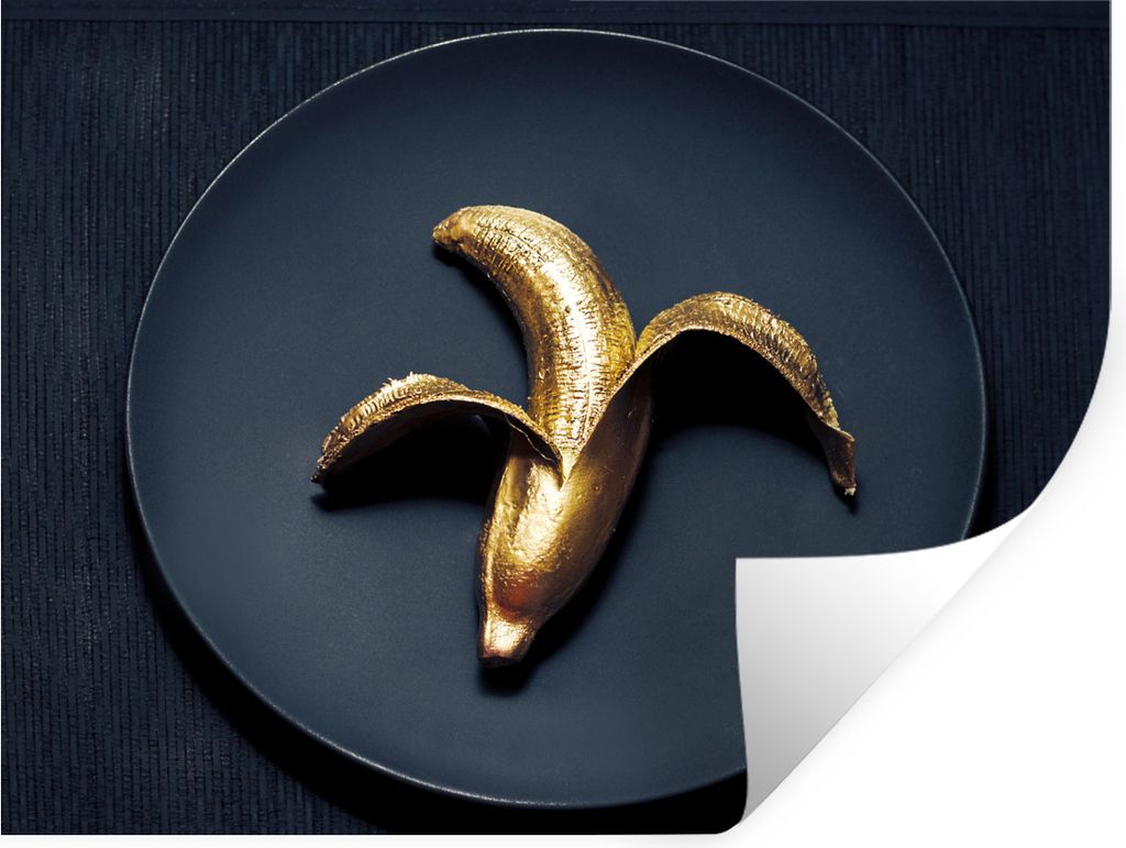 MuchoWow Wandtattoo Wandsticker Wandaufkleber Goldene Banane auf dunklem Hintergrund 80x60 cm Selbstklebend und Repositionierbar - Faltenfrei