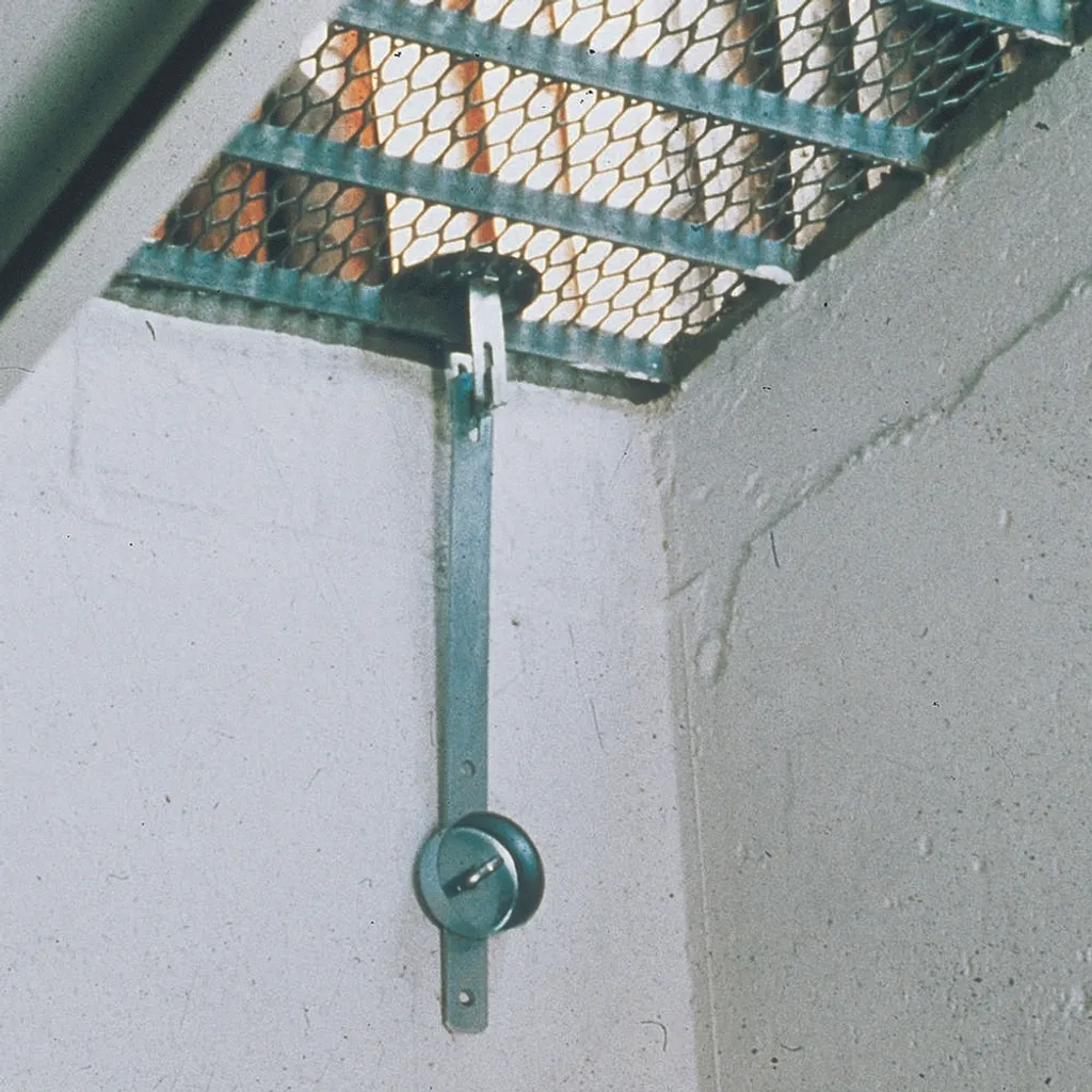 Sécuriser Grille de Soupirail avec ABUS GS20 - Kit de Protection Maison - 9
