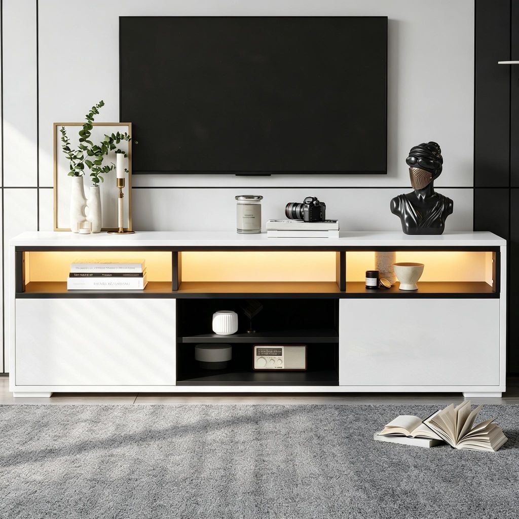 Merax Hochglanz TV Lowboard mit LED-Beleuchtung und Stauraum, TV-Schrank mit 2 Türen und 8 Fächern, TV Board für Fernseher bis 65 Zoll, Weiß