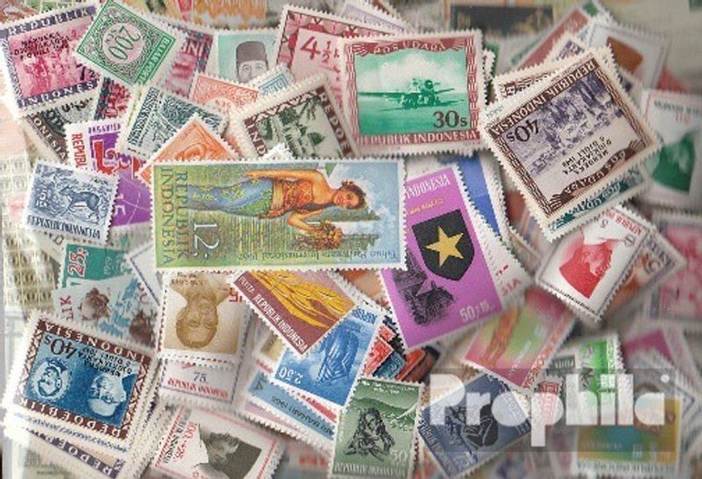 Briefmarken Indonesien 300 verschiedene Marken