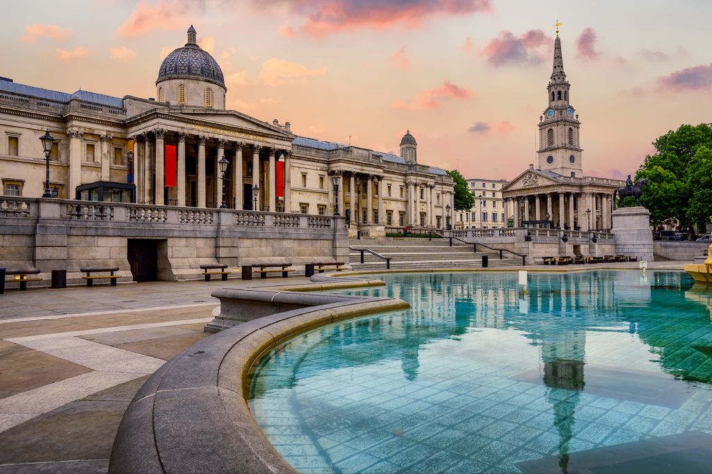 Muralo Fototapete Architektur 520 (B) x 318 (H) cm Vliestapete Wand Tapete London Brunnen Himmel Wohnzimmer Schlafzimmer moderne Wandbild Abstrakti...