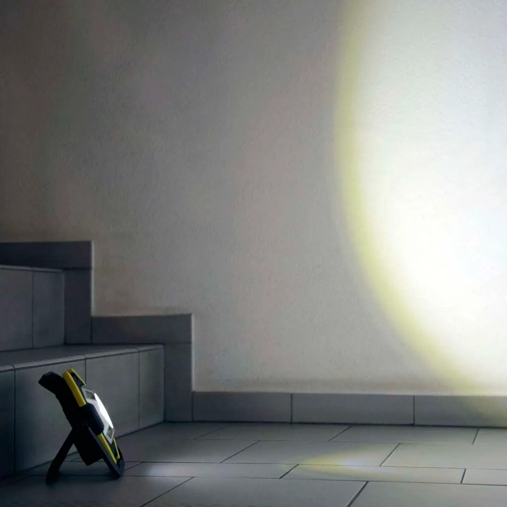 Lampe de travail LED 30W sans fil Kerbl WorkFire Pro avec batterie