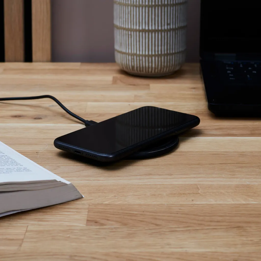 Chargeur à induction 15W avec technologie Quick Charge et surface soft touch - 5