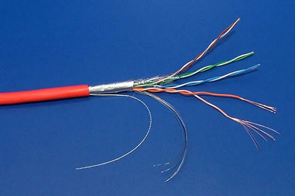 Cavo Di Rete Goobay CAT 5e F/UTP 100 Metri – Blu, Schermato, Ideale Per Piccoli Uffici E Uso Domestico