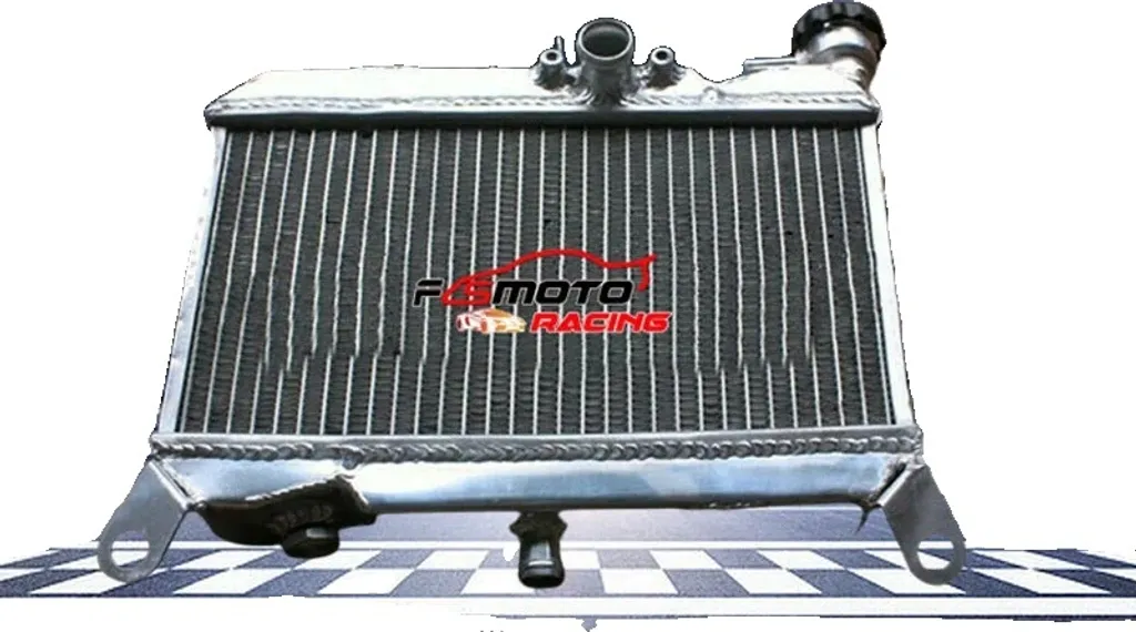 Radiateur Honda NSR400 NC19 : Construction Robuste en Aluminium 2T
