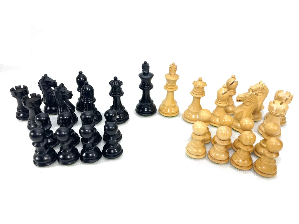 Pièces d'Échecs Knight Supreme pour Étude et Compétition - 5