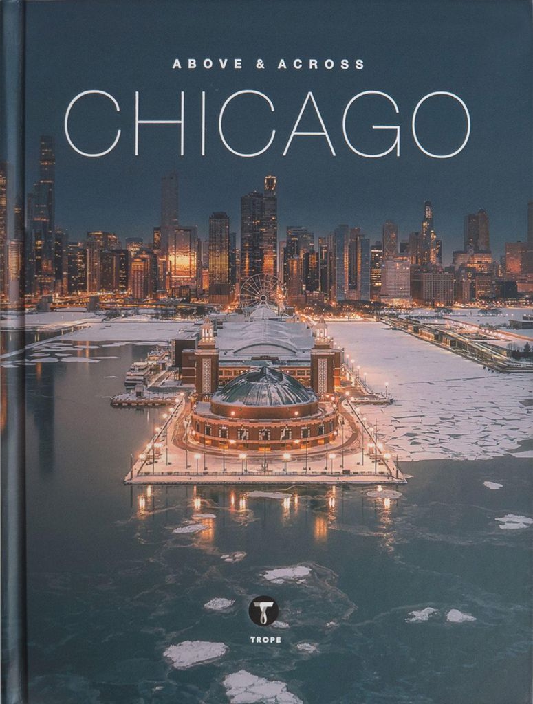 Above and Across Chicago Produktbild 