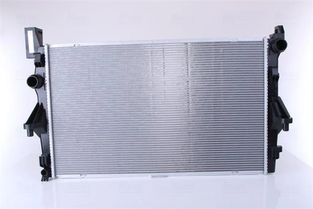 Nissens 606022 Radiateur de Moteur OE 4475010201 pour Vito W447