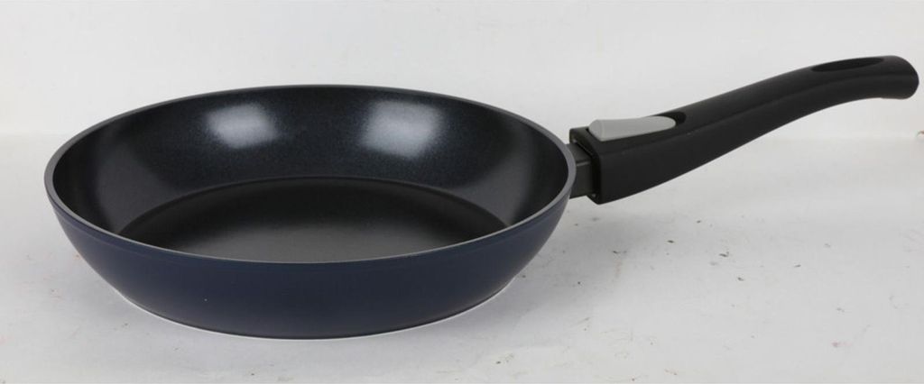 ELO Pfanne SUMATRA Ø 24 cm – Aluminium-Bratpfanne mit abnehmbarem Griff, induktionsgeeignet, Antihaftbeschichtung, robust & platzsparend