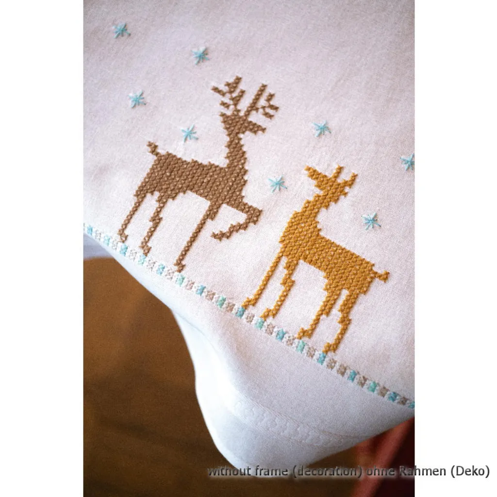 Nappe brodée Nordic pour décoration de table - Kit broderie Vervaco