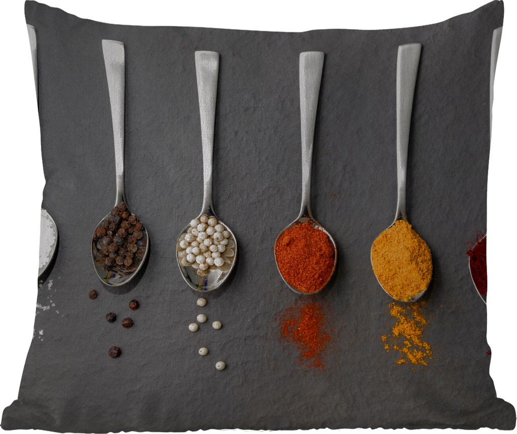 MuchoWow Outdoor Kissen - Gewürze - Löffel - Tisch - Rustikal - Gewürze - 40x40 cm - Wetterfest - Lounge Kissen - Kopfkissen - Interieur - Pol...