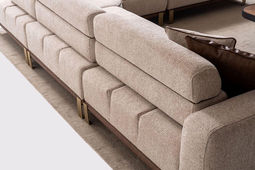 Modernes Ecksofa in L-Form mit elegantem Design und hohem Komfort