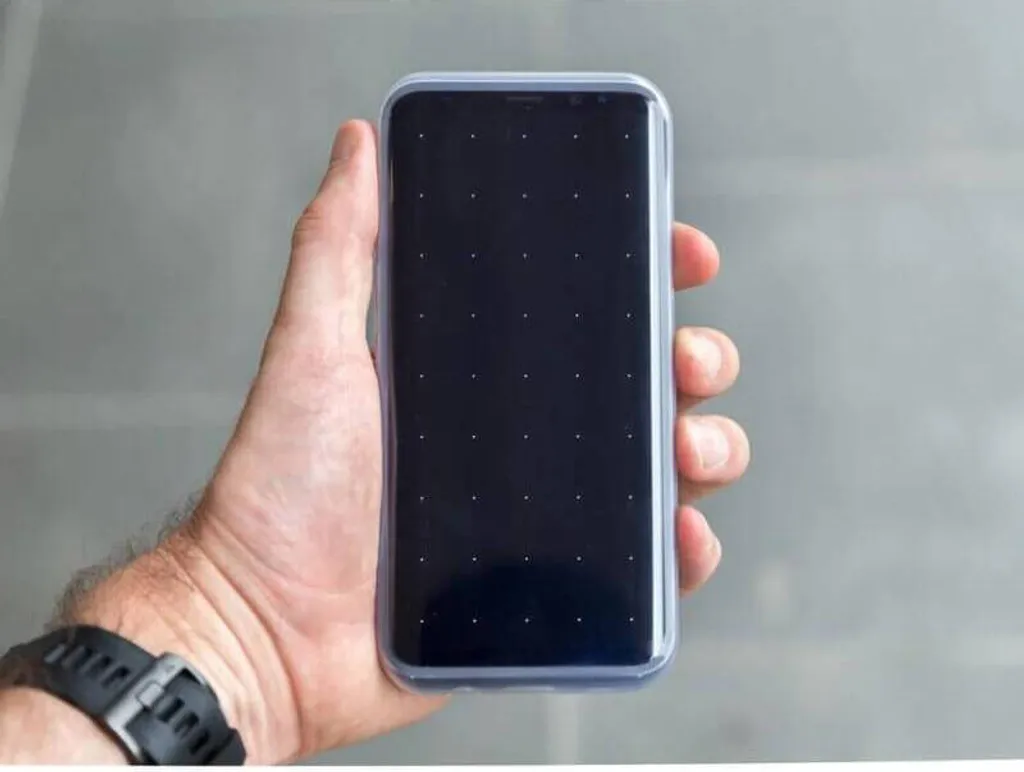 Cover Pixel 7 Pro Quad Lock MAG: Resistente e Impermeabile per Moto - 4