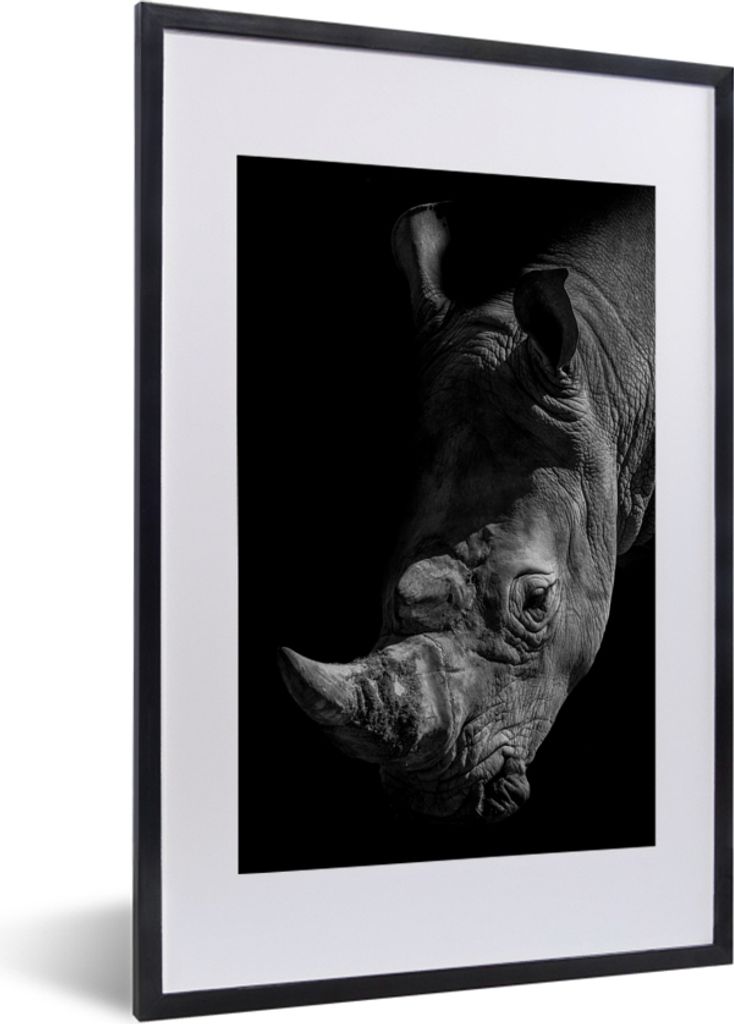 MuchoWow MuchoWow Gerahmtes Poster Nahaufnahme eines Nashorns auf schwarzem Hintergrund 40x60 cm - Poster mit zchwarzem Bilderrahmen - Poster i...