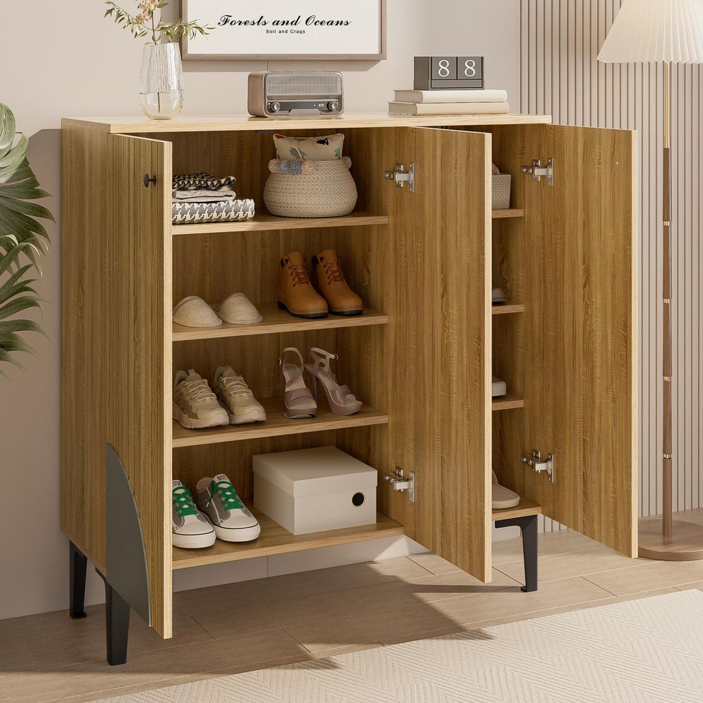 STILVORA Schuhschrank in Holzoptik mit drei Türen, Schuhkipper mit Schwarze PVC-Beine, Mehrere Einlegeböden, ideal für Familien und kleine Räume
