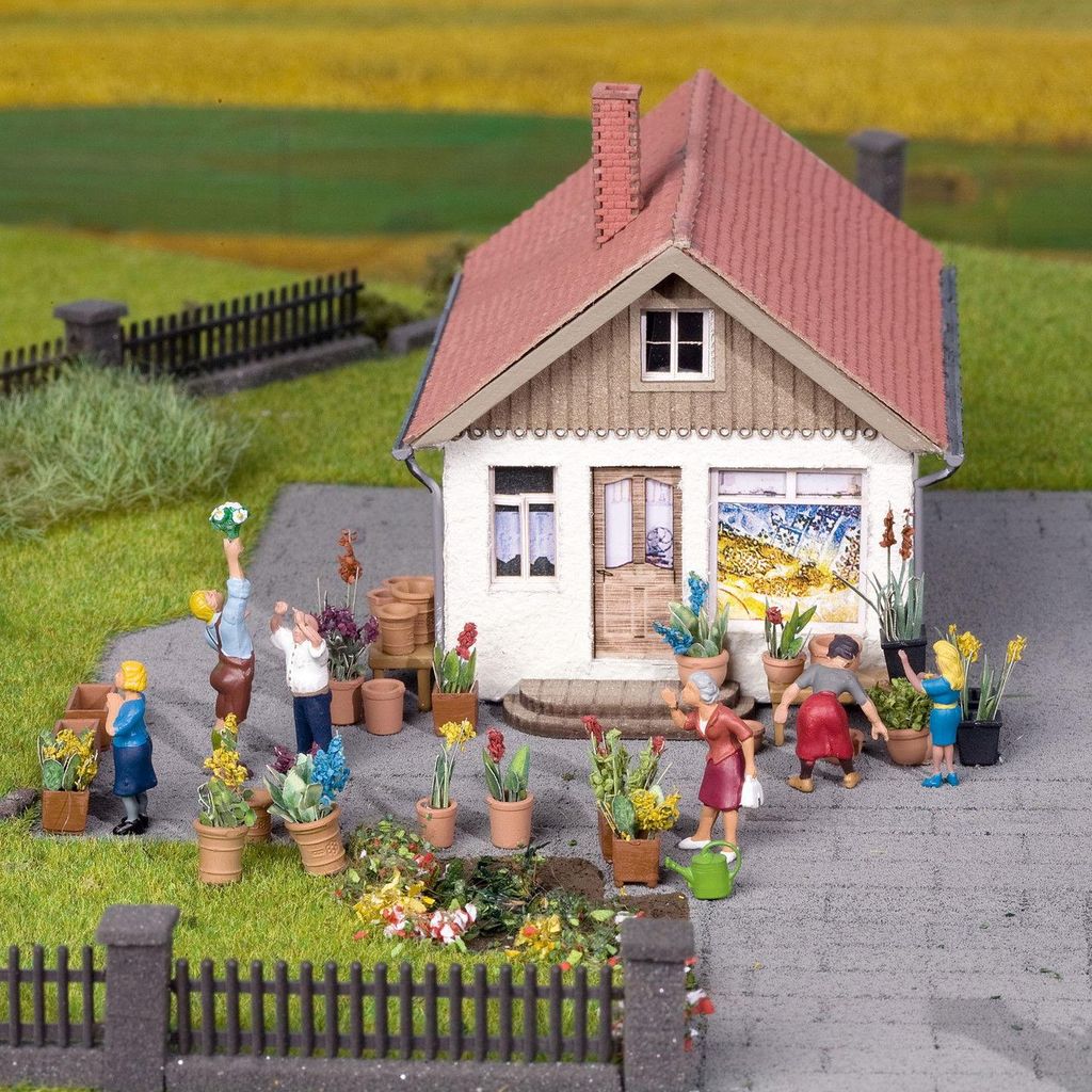 NOCH Blumentöpfe, vielseitiges Modellbau Zubehör, 27 handkolorierte Töpfe, perfekt für Spurweite H0 und kreative DIY-Projekte