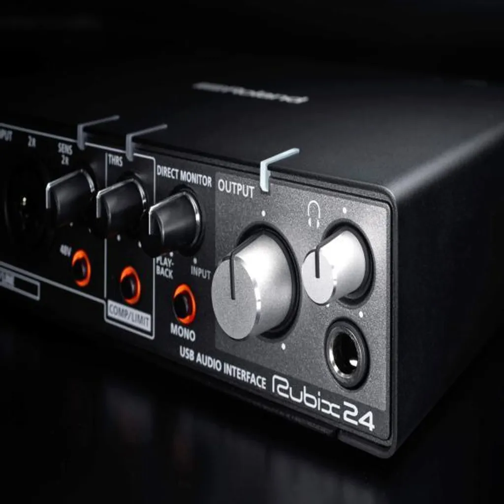 Interface audio USB Roland Rubix44 avec préamplis micro et MIDI pour studio - 7