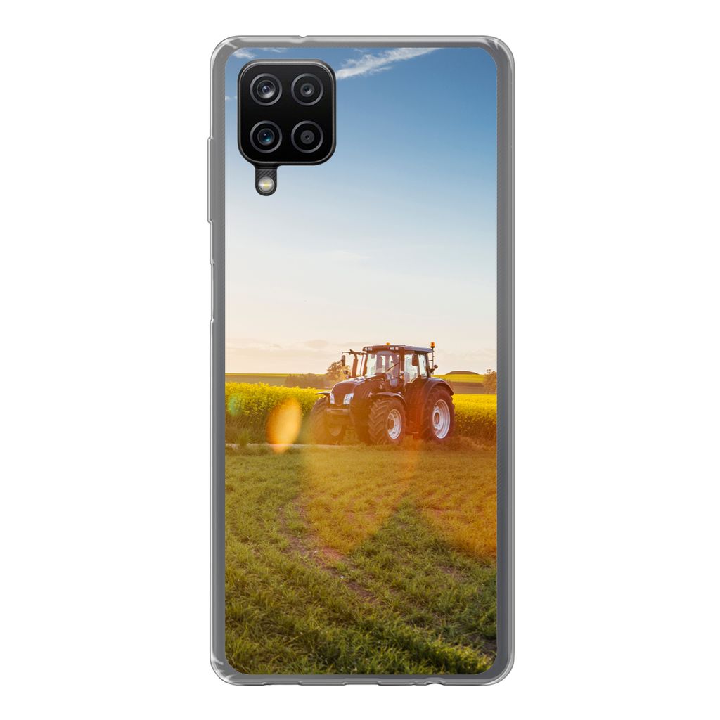 MuchoWow Handyhülle Schutzhülle Hülle für Samsung Galaxy A12 Traktor - Gras - Sonnenuntergang Silikon Softcase Handy Hülle - Bild