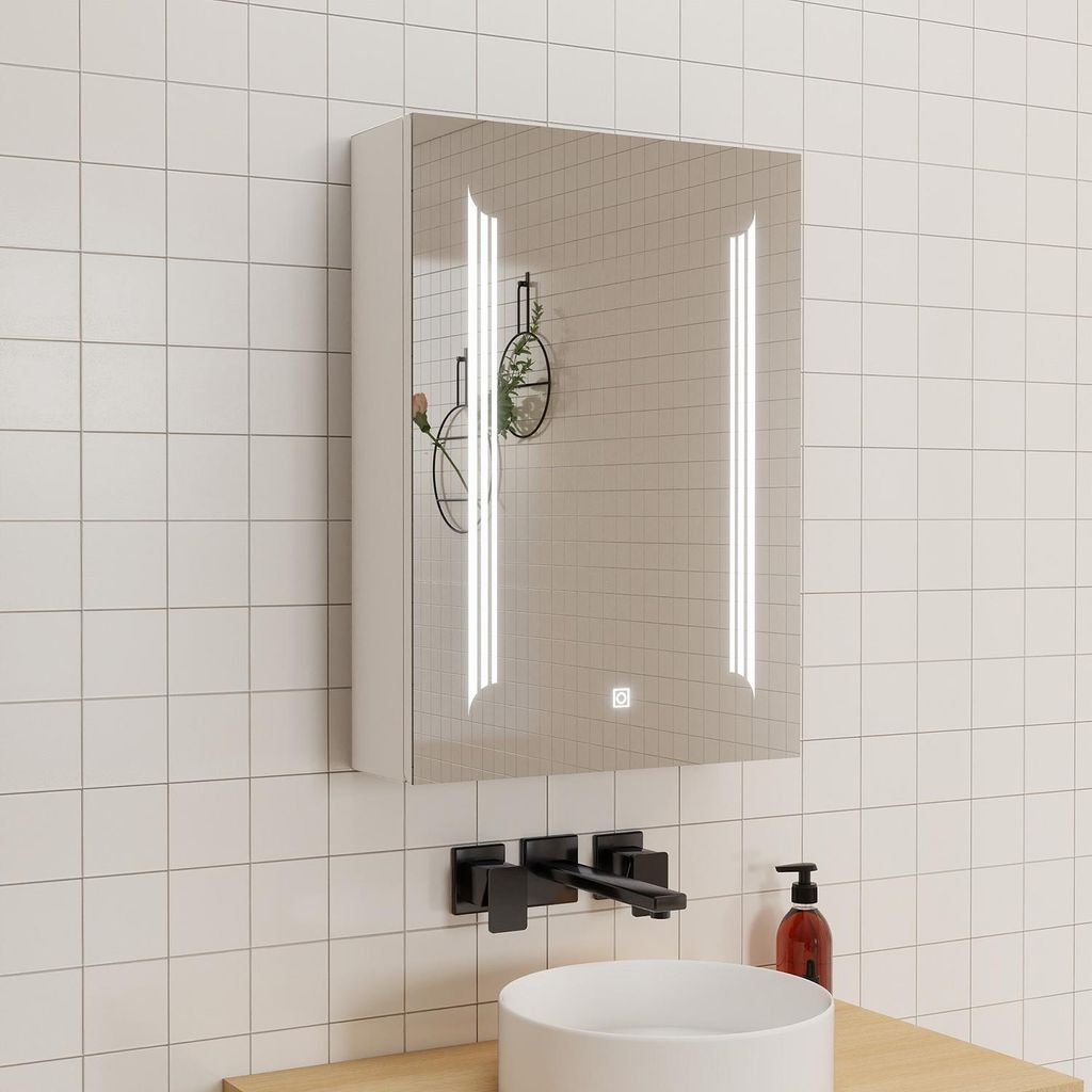 LED Spiegelschrank 60x70 cm mit Beschlagfrei Drei Produktbild 