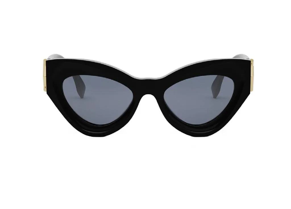 Fendi FF Diamonds FE40146I 01V Lunettes de soleil œil-de-chat noires