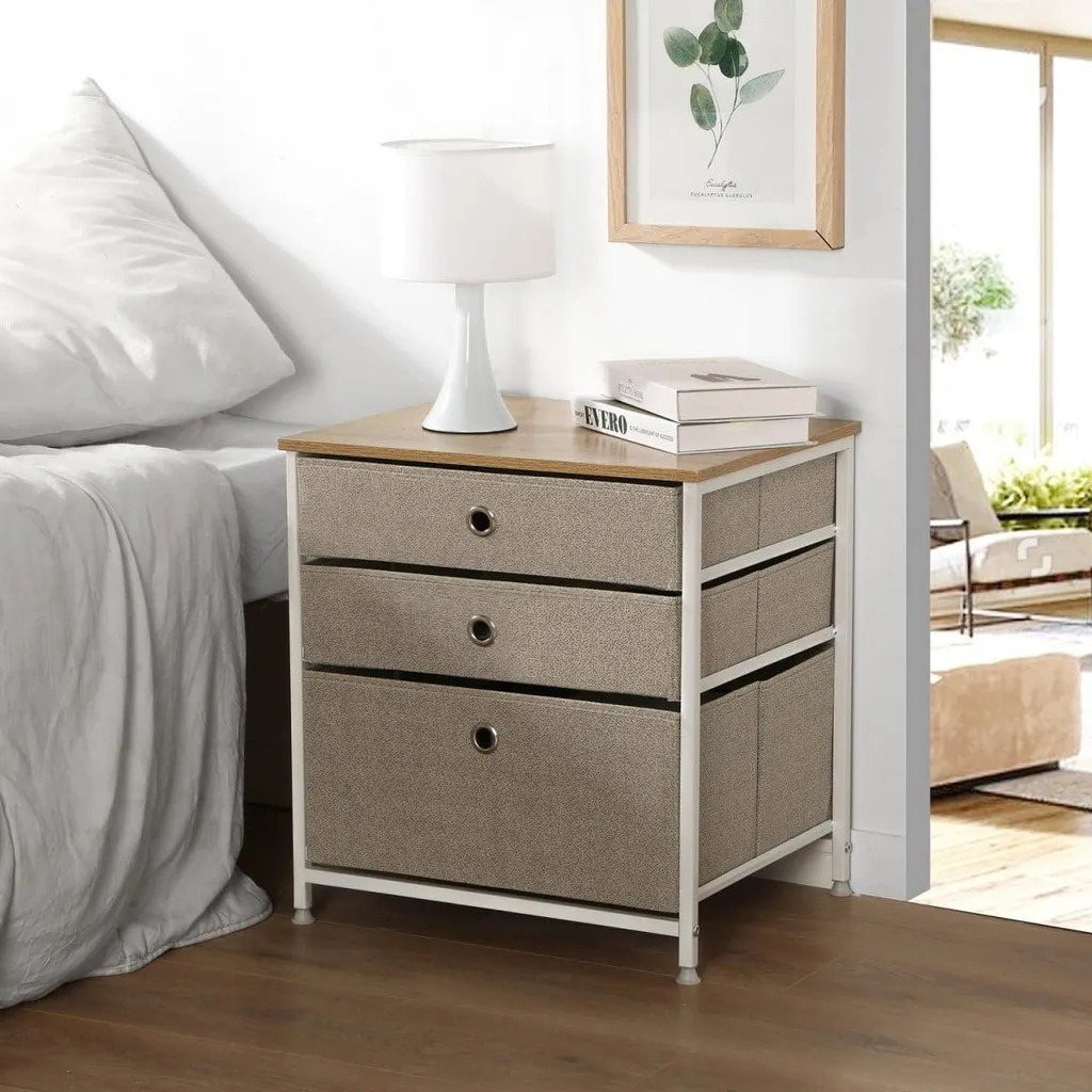 Rangez Tout avec cette Commode 3 Tiroirs Intissé Clair L48 cm Compacte