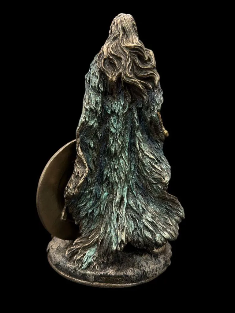 Déco salon originale statue Freya aspect bronze pour espace vide - 2