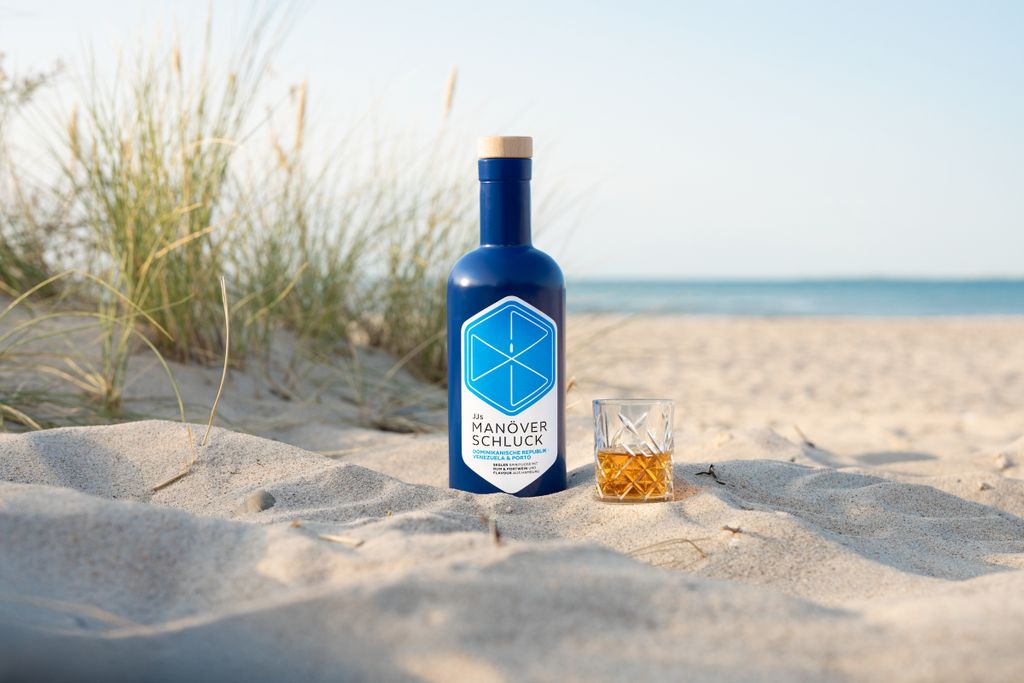JJs Manöverschluck Flavoured Rum - Dominikanische Republik Produktbild 3