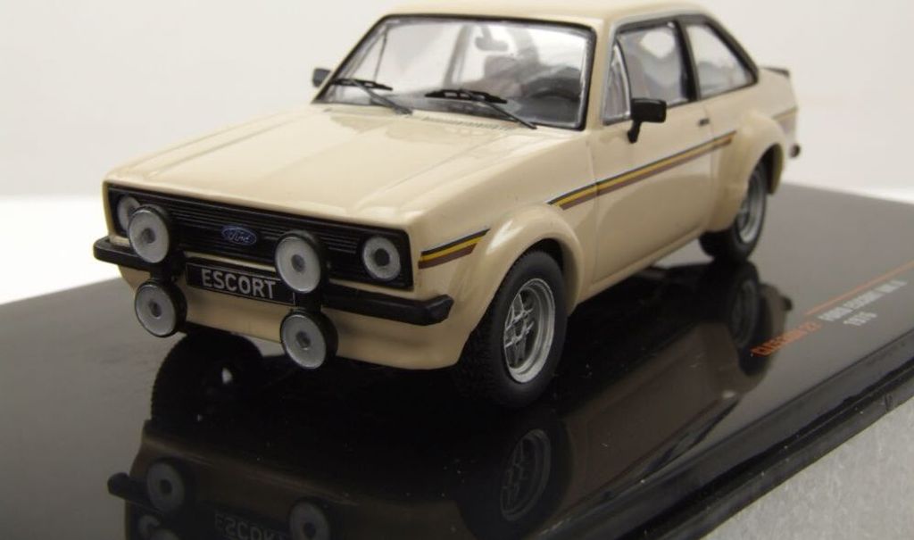 Ixo Models CLC538 Ford Escort MK2 1976 beige 1:43 Produktbild 