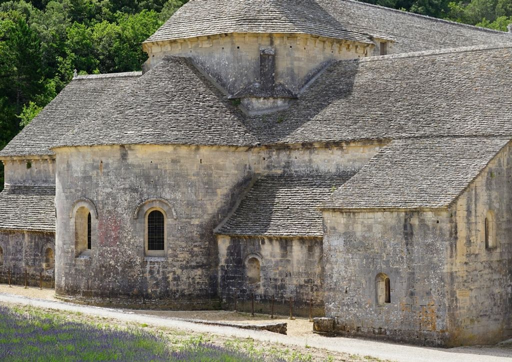 hansepuzzle 66840 - Abbaye de Sénanque Puzzle, 260 Teile, Religion, 41,0 x 28,0cm mit hochwertiger Aufbewahrung, Kartonbox & Beutel