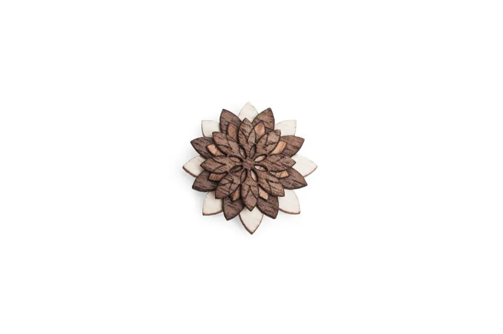 BeWooden ornamento da bavero in legno unisex Illa Flower marrone