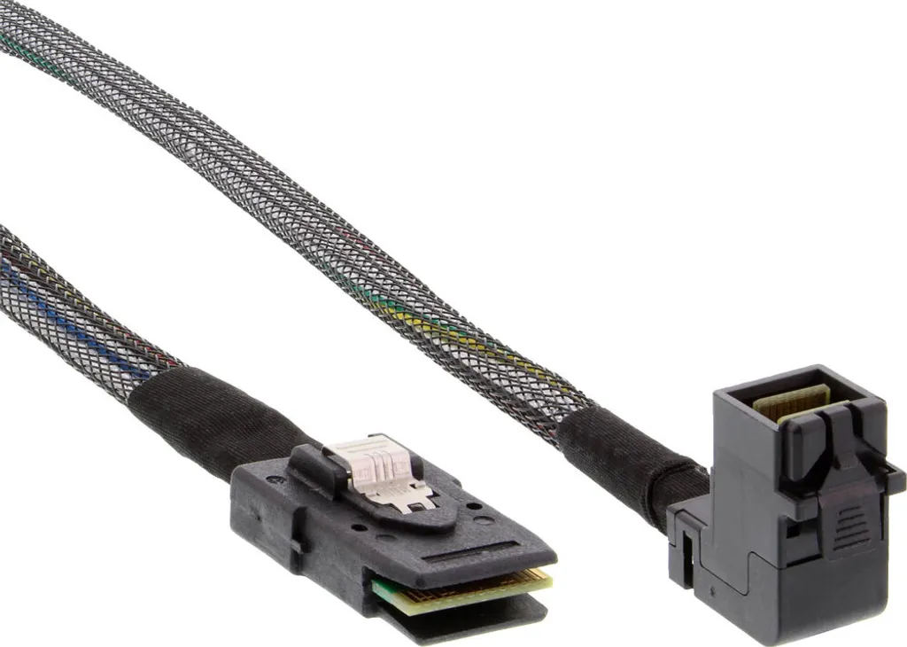 Cavo InLine SAS SFF-8643 36 PIN: Velocità 12Gb/s per Server HD