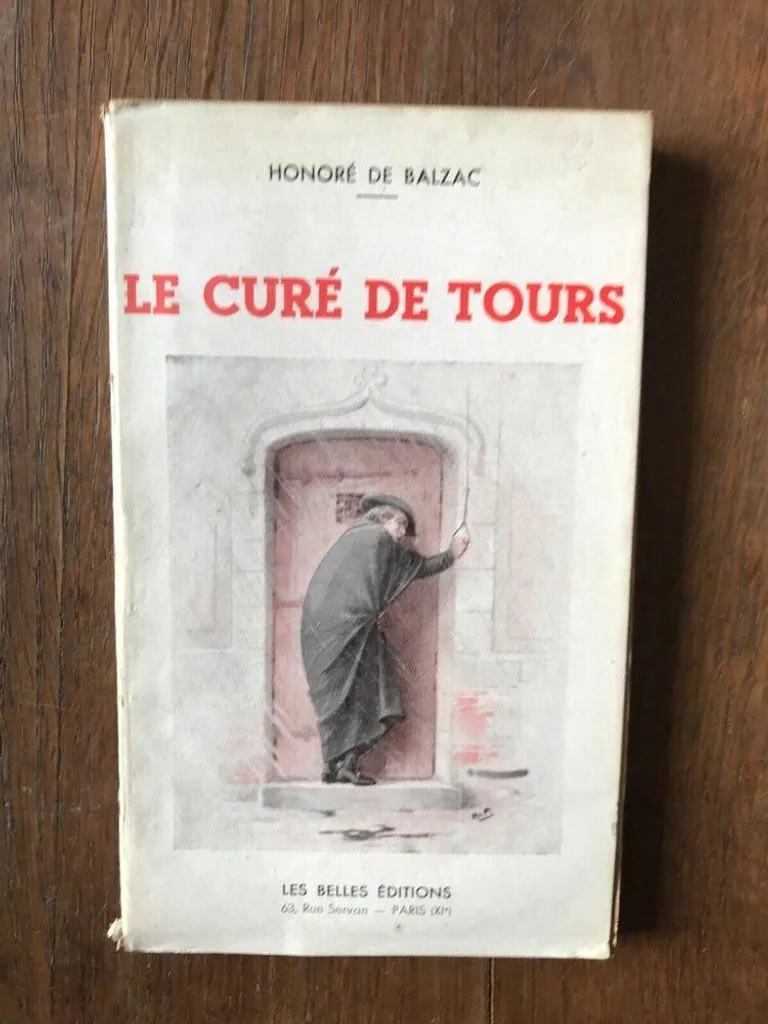 Nettoyant Le Cure De Tours : Éliminez les Taches Tenaces sans Effort