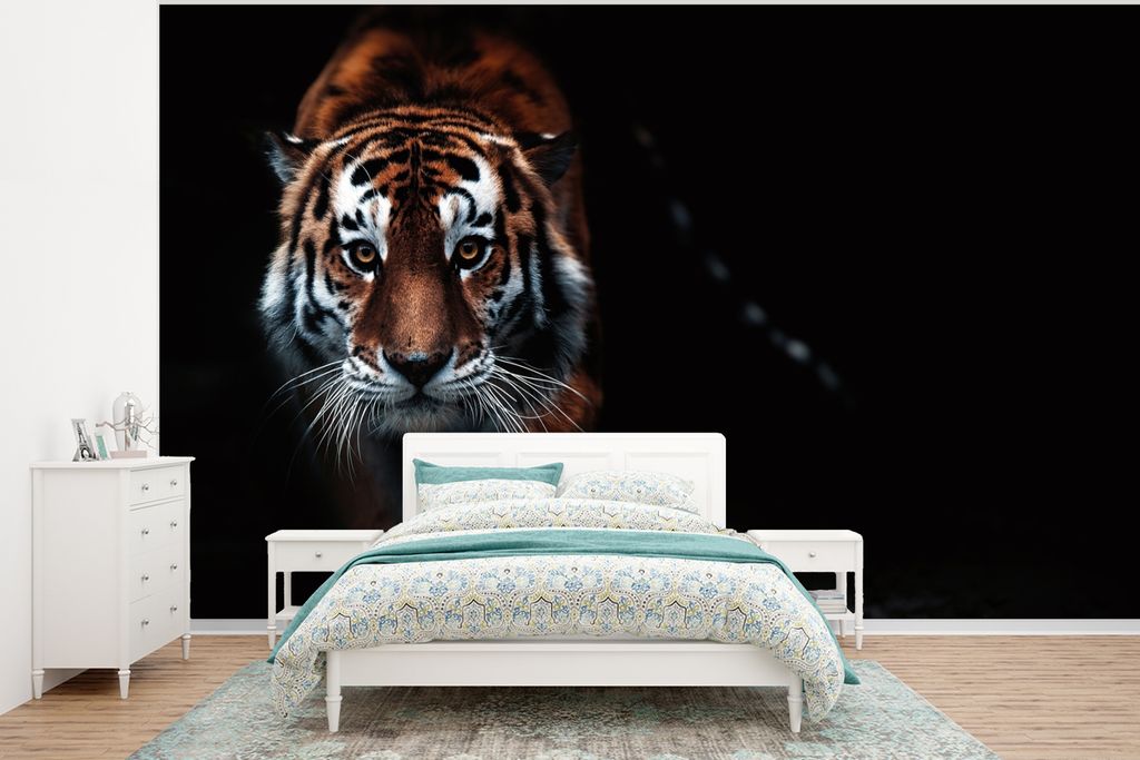 MuchoWow Fototapete für Wohnzimmer oder Schlafzimmer Wandtapete Vinyl Motivtapete Tiere - Tiger - Schwarz - Wild - Porträt - 350x260 cm - Wohnz...