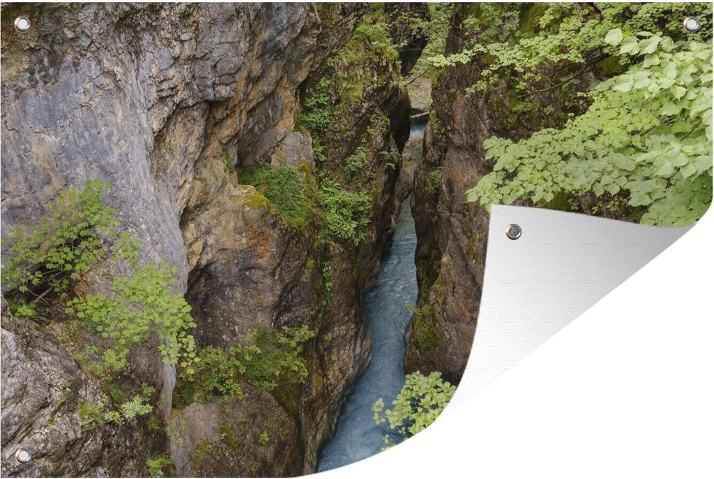 MuchoWow 60x40 cm Outdoor-Poster Gartendeko Sichtschutz Garten Poster für den Garten Blaues Wasser zwischen den mit Moos bewachsenen Kalksteinf...