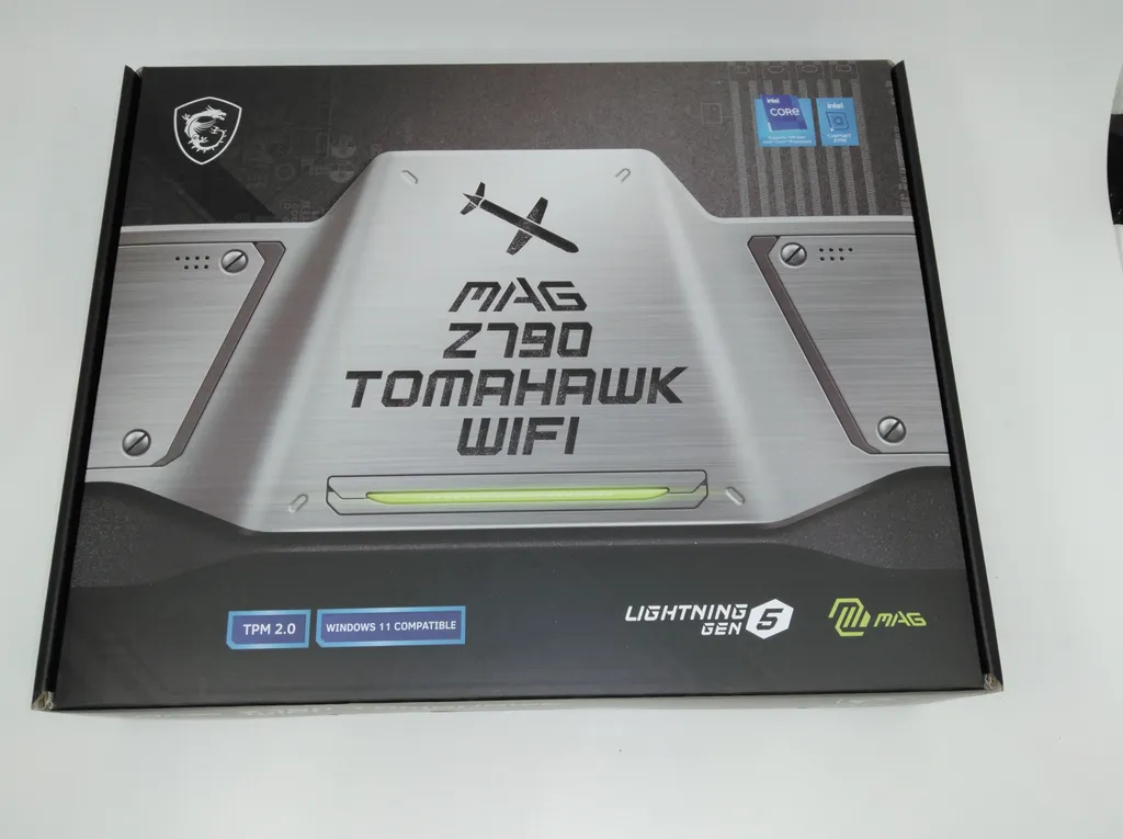 MSI MAG Z790 TOMAHAWK WIFI Carte mère pour Montage PC Gaming et Travail