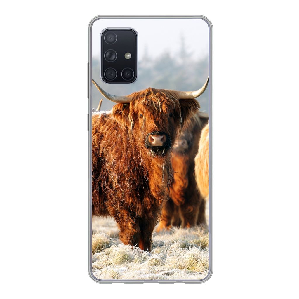 MuchoWow Handyhülle Schutzhülle Hülle für Samsung Galaxy A51 Schottische Highlander - Schnee - Wald Silikon Softcase Handy Hülle - Schutzabd...