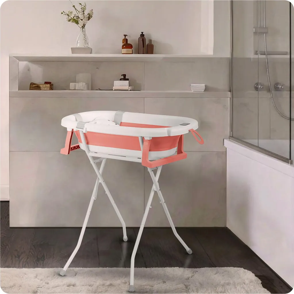 Baignoire bébé compacte avec thermomètre digital et support stable