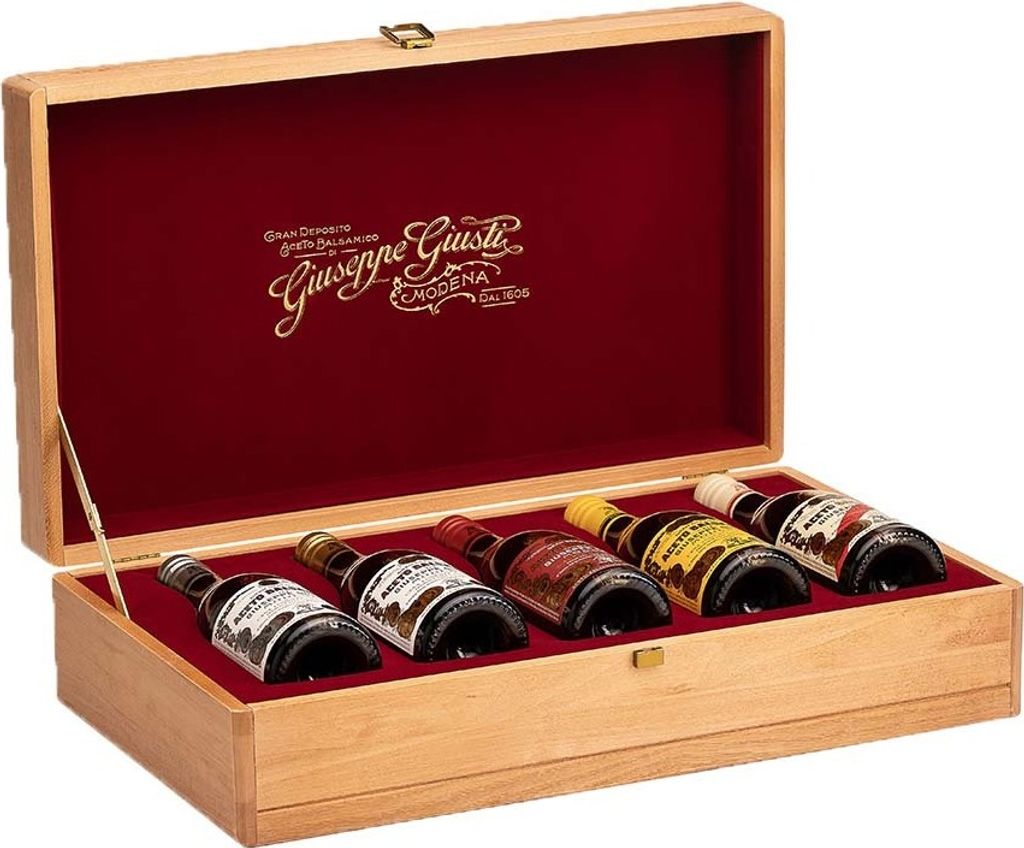 Giuseppe Giusti Balsamico Schatzkiste aus Holz (5 Sorten)
